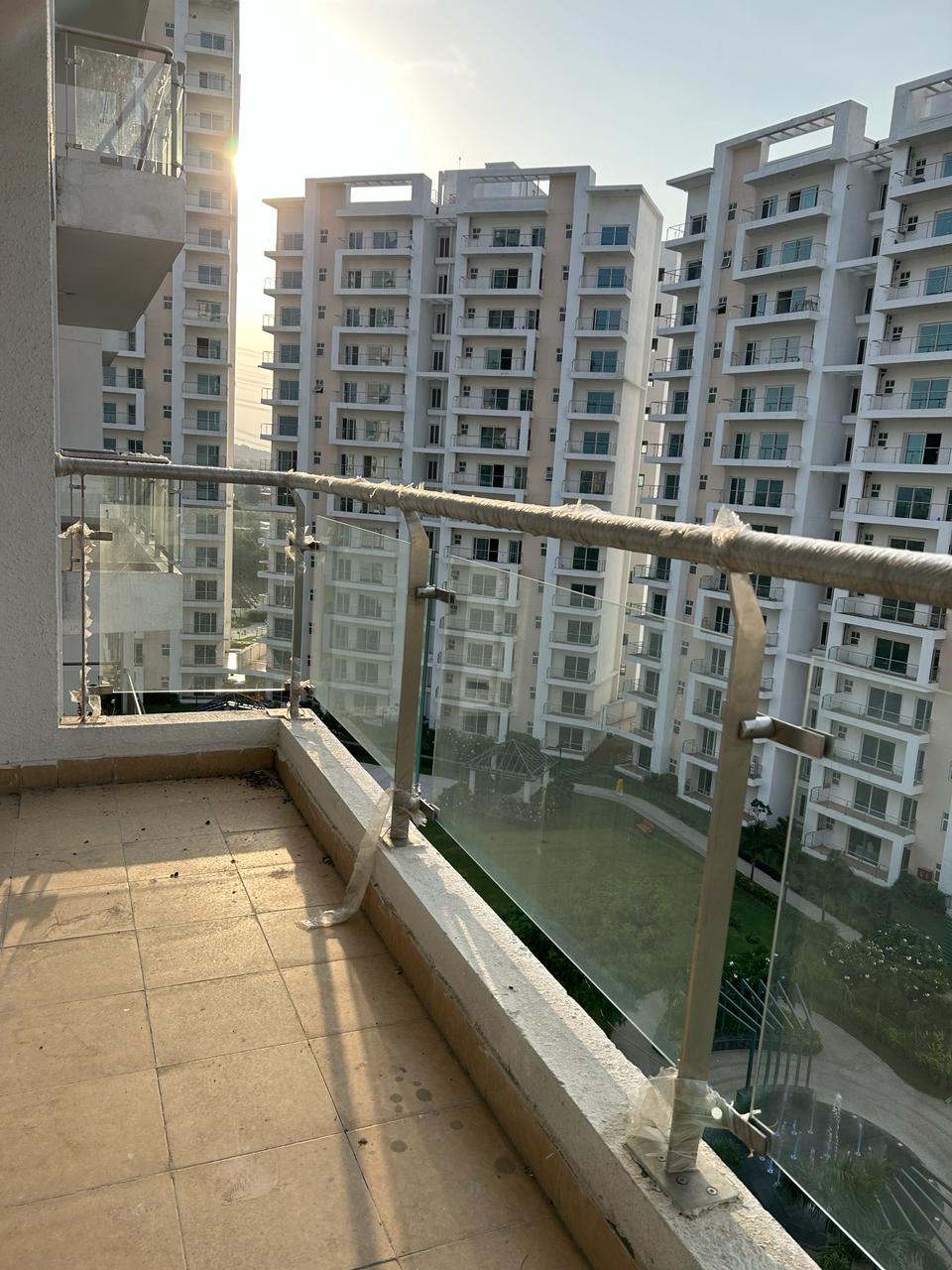 3 BHK + Servant Room,Extra Room Apartment For Sale in Shree Vardhman Victoria
