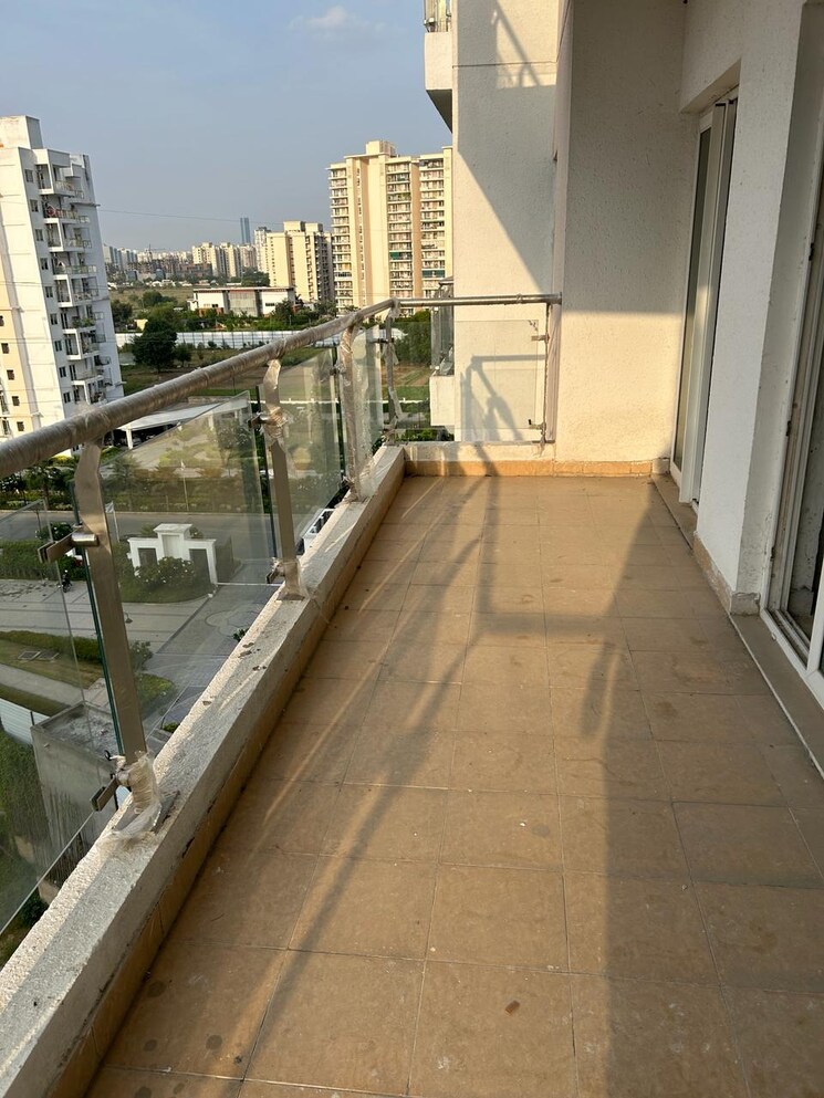 Balcony, shree-vardhman-victoria 3 Bedroom 1950 Sq.Ft. Apartment In Sector 70 Gurgaon 8281717