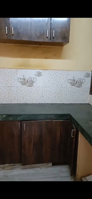 Furnished Amenities in 2.5 BHK Independent House at Sector 38 – for Rent