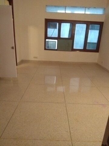 Bathroom in 6+ BHK Independent House at Maharani Bagh – for Sale