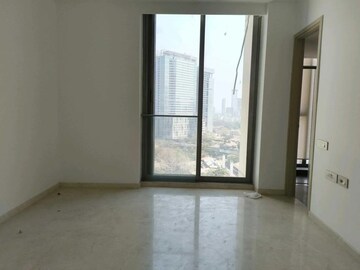 Room in 5 BHK Apartment at Rustomjee Crown, Prabhadevi – for Rent