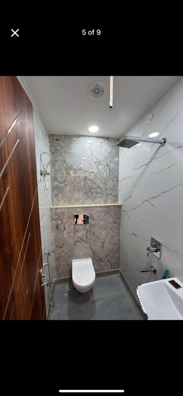Bathroom in 1 BHK Apartment at Paschim Vihar – for Rent
