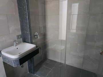 Bathroom in 4 BHK Apartment at Rustomjee Crown, Prabhadevi – for Rent