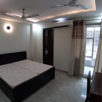 Bedroom in 3 BHK Builder Floor at Kalkaji – for Rent