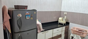 Furnished Amenities in 2 BHK Apartment at Thane West – for Rent