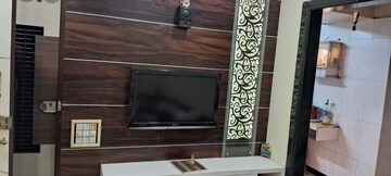 Furnished Amenities in 2 BHK Apartment at Thane West – for Rent