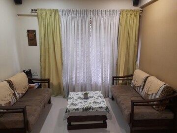 Living Room in 2 BHK Apartment at Thane West – for Rent