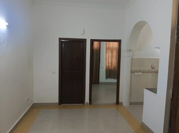Room in 1.5 BHK Independent House at Sector 38 – for Rent