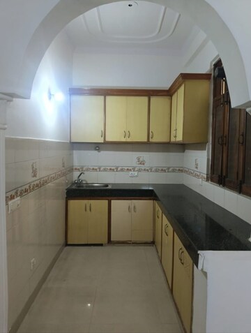 Kitchen in 1.5 BHK Independent House at Sector 38 – for Rent