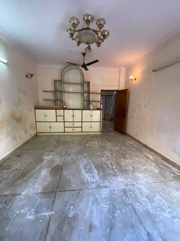 Living Room in 3 BHK Builder Floor at Paschim Vihar – for Rent