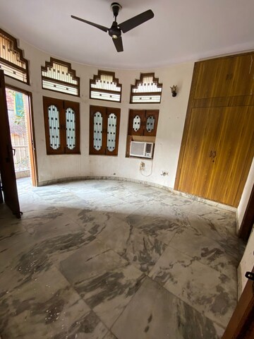 Bedroom in 3 BHK Builder Floor at Paschim Vihar – for Rent