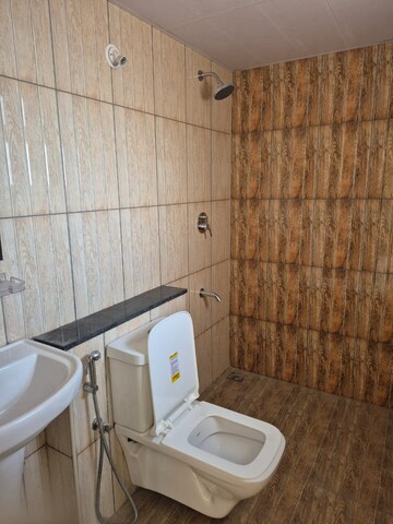 Bathroom in 2 BHK Apartment at Prestige Finsbury Park Hyde, Bagaluru  – for Rent