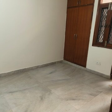 Room in 2 BHK Villa at RWA Apartments Sector 122, Sector 122 – for Rent