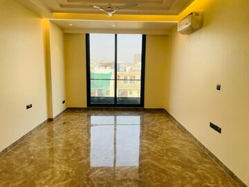 Living Room in 5 BHK Builder Floor at Paschim Vihar – for Rent