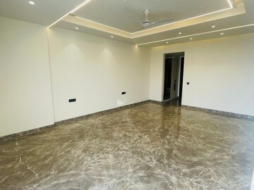 Living Room in 5 BHK Builder Floor at Paschim Vihar – for Rent