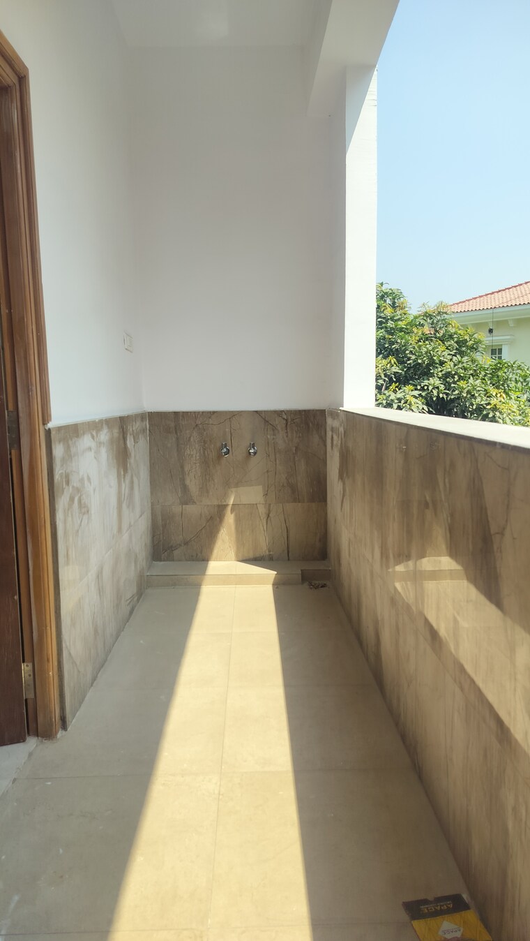 Balcony, jubilee hills 3 Bedroom 2050 Sq.Ft. Builder Floor In Jubilee Hills Hyderabad 8281874
