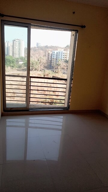 Bedroom in 1 BHK Apartment at Thane West – for Rent