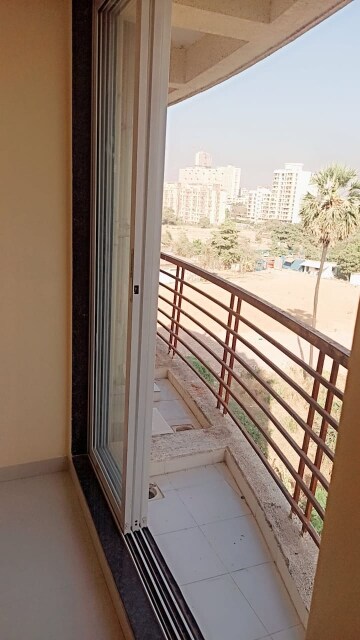 Balcony in 1 BHK Apartment at Thane West – for Rent