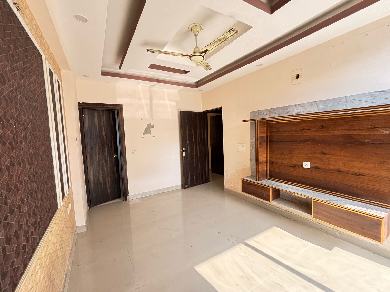 3 BHK 1550 Sq.Ft. Apartment in JM Aroma