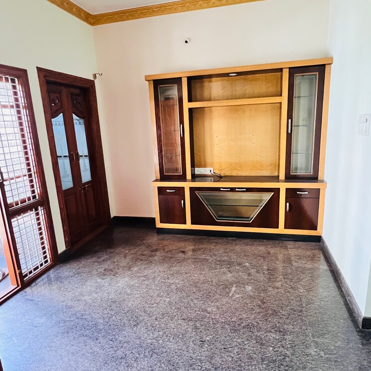 Room, banashankari 6th stage 4 Bedroom 2000 Sq.Ft. Independent House In Banashankari 6th Stage Bangalore 8281934