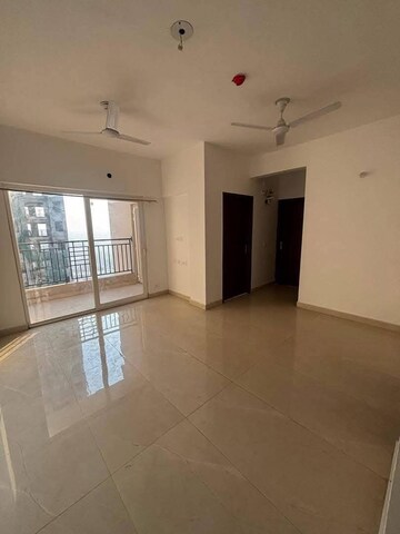 2 BHK Apartment For Rent in Nimbus The Hyde park Sector 78 Noida  8281933