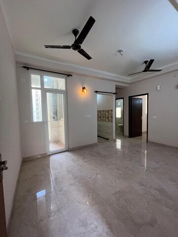 Room in 3 BHK Apartment at Nimbus The Hyde park, Sector 78 – for Rent