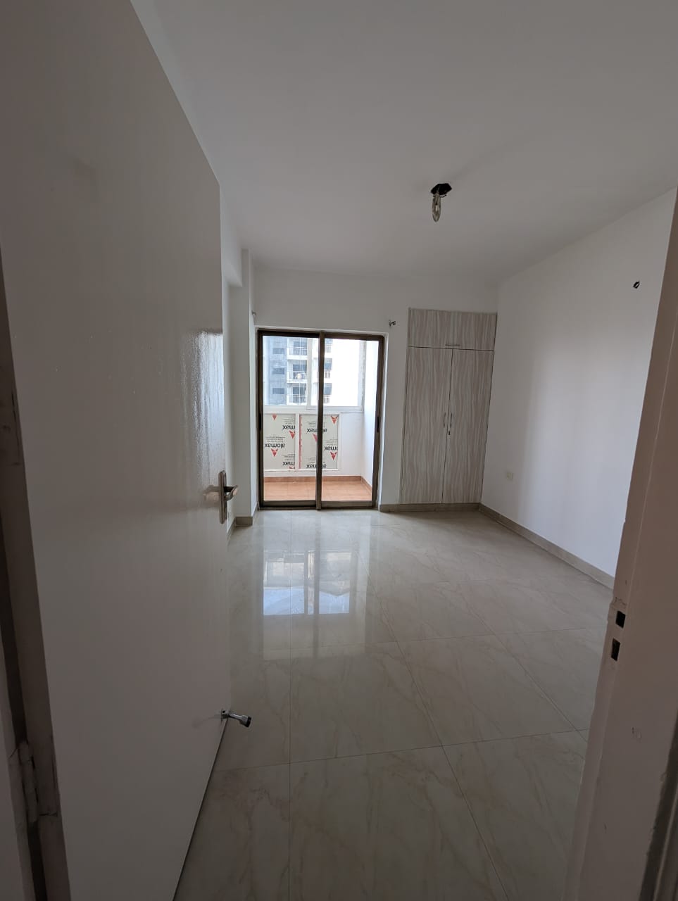 3 BHK Apartment For Sale in Amrapali Princely Estate