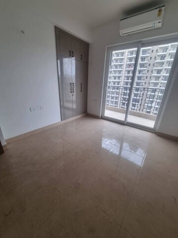 3 BHK Apartment For Rent in Nimbus The Hyde park, Sector 78