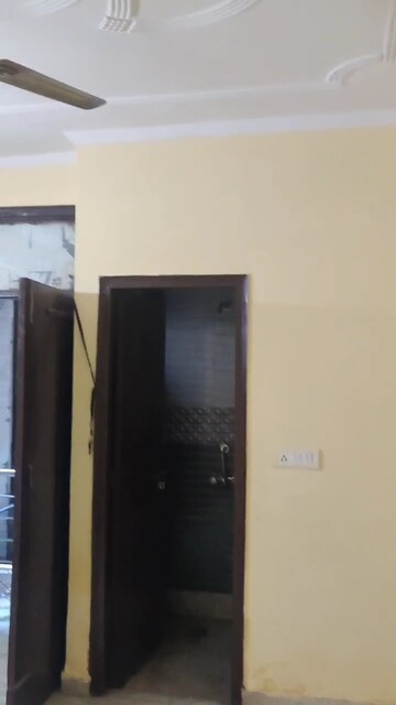 Furnished Amenities in 1 BHK Builder Floor at Mehrauli – for Rent
