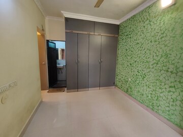 1 BHK Apartment For Rent in Riddhi Garden, Malad East