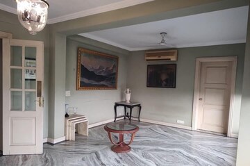 Parking in 2 BHK Builder Floor at Mehrauli – for Rent