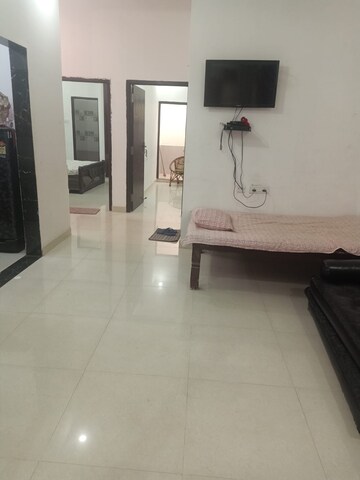 Kitchen in 2.5 BHK Independent House at Chinhat – for Rent