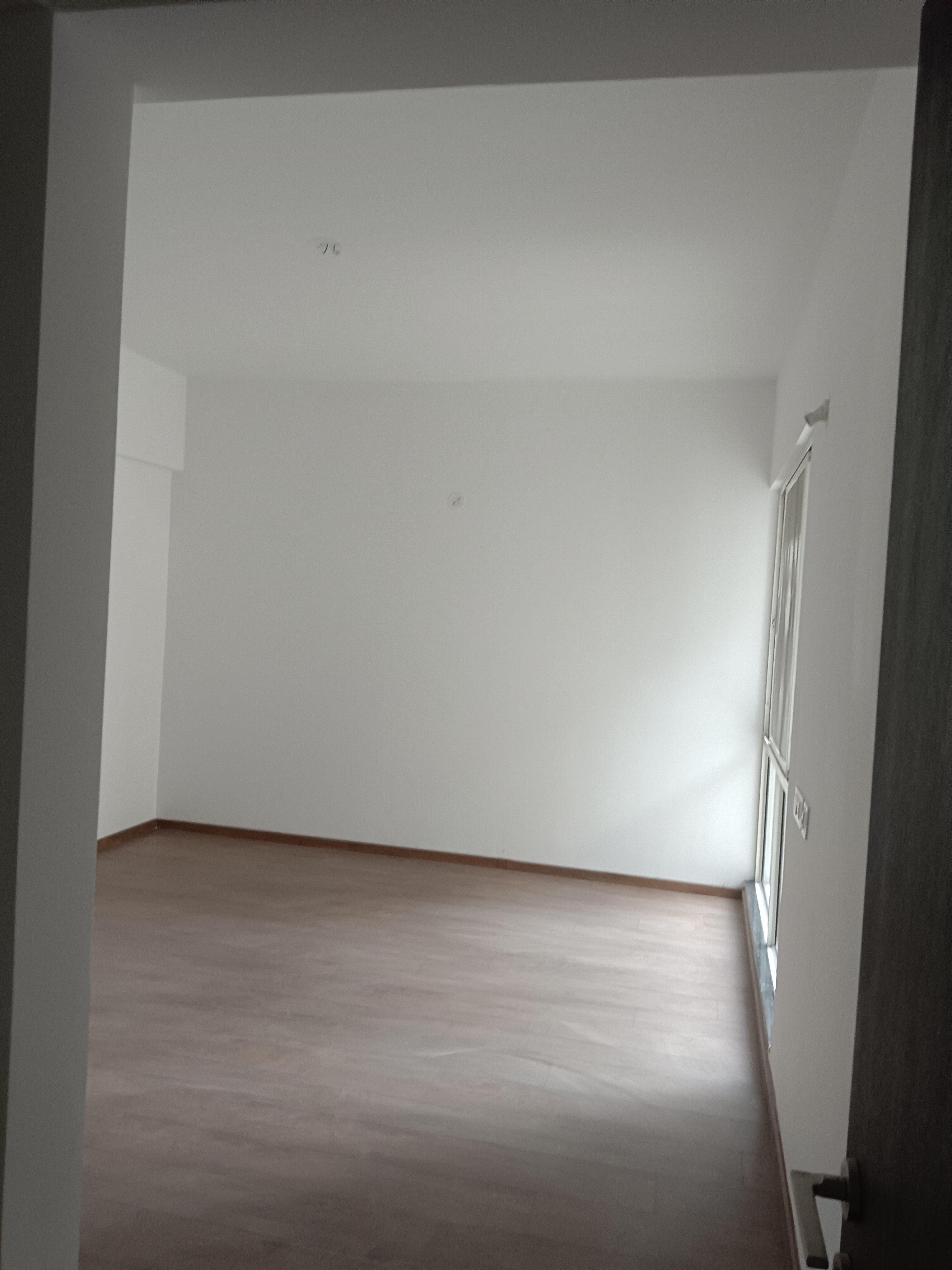 2 BHK Apartment For Rent in Goel Ganga Glitz