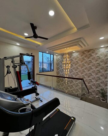 Master Bedroom in 4 BHK Villa at Vaishali Nagar – for Sale