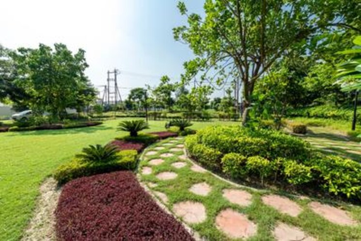 Garden, amrawati-it-city  1800 Sq.Ft. Plot In Sultanpur Road Lucknow 8282214