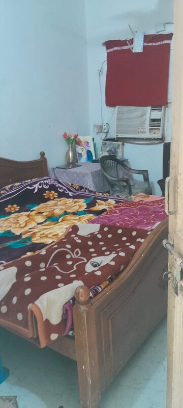 Bedroom in 2 BHK Independent House at Sector 55 – for Rent