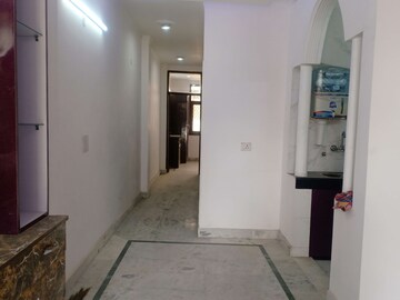 Room in 2 BHK Apartment at Malviya Nagar – for Rent