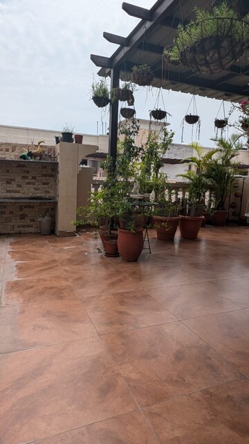 Parking in 3 BHK Penthouse at Highland Park Chandigarh, Bhabat – for Sale