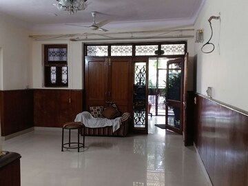 Living Room in 2 BHK Apartment at Malviya Nagar – for Rent