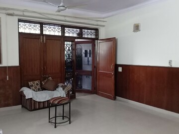 Living Room in 2 BHK Apartment at Malviya Nagar – for Rent