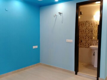 Room in 2 BHK Apartment at Saket – for Rent