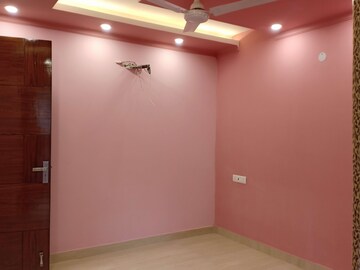 Room in 2 BHK Apartment at Saket – for Rent
