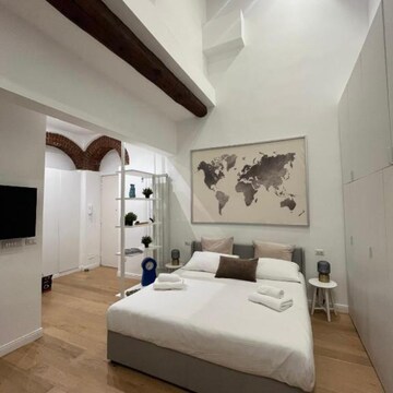 Bedroom in 2 BHK Apartment at Supertech Cape Town, Sector 74 – for Rent