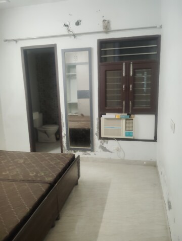 Room in 2 BHK Builder Floor at Sector 127 – for Rent