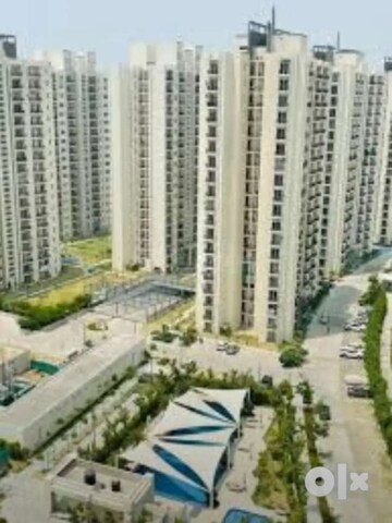 Master Plan in 3 BHK Apartment at Shalimar Oneworld Vista, Gomti Nagar – for Sale
