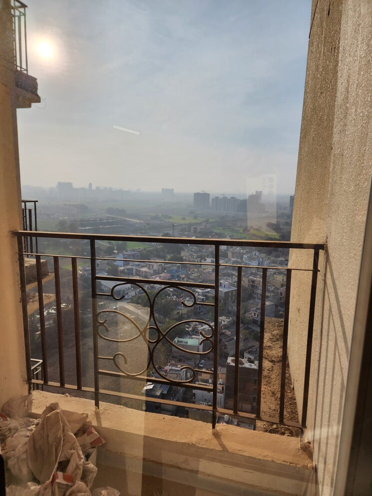 Room, signature-global-the-millennia 2 Bedroom 644 Sq.Ft. Apartment In Sector 37d Gurgaon 8282590