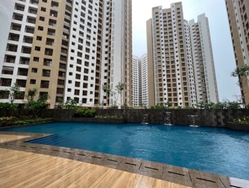 1.5 BHK Apartment For Sale in Sunteck Maxxworld, Naigaon East