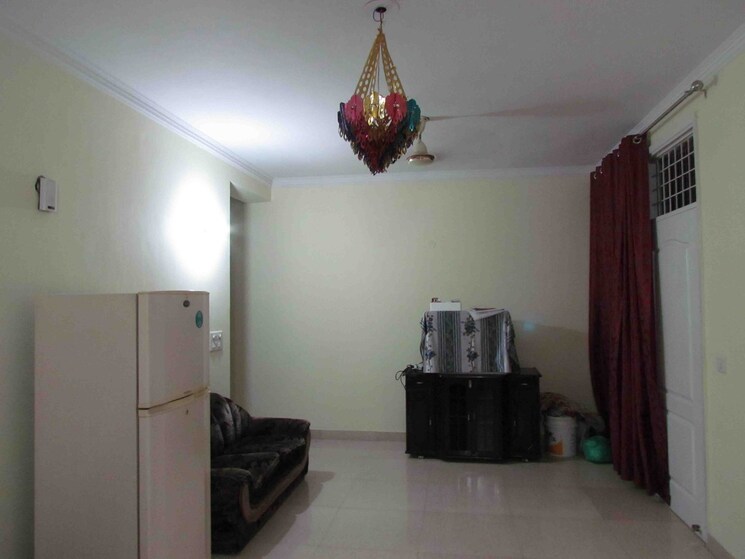 Living Room, sector 31 3 Bedroom 1600 Sq.Ft. Apartment In Sector 31 Gurgaon 8282615