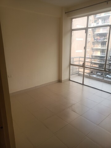Room in 2 BHK Apartment at Breez Global Heights, Sohna Sector 33 – for Rent