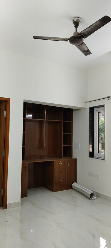 Furnished Amenities in 3 BHK Builder Floor at SS Mayfield Gardens, Sector 51 – for Rent